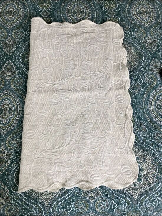 Colchas Domingos Other - Matelasse Scalloped White Accent Pillow Cover -Colchas Domingo’s cream